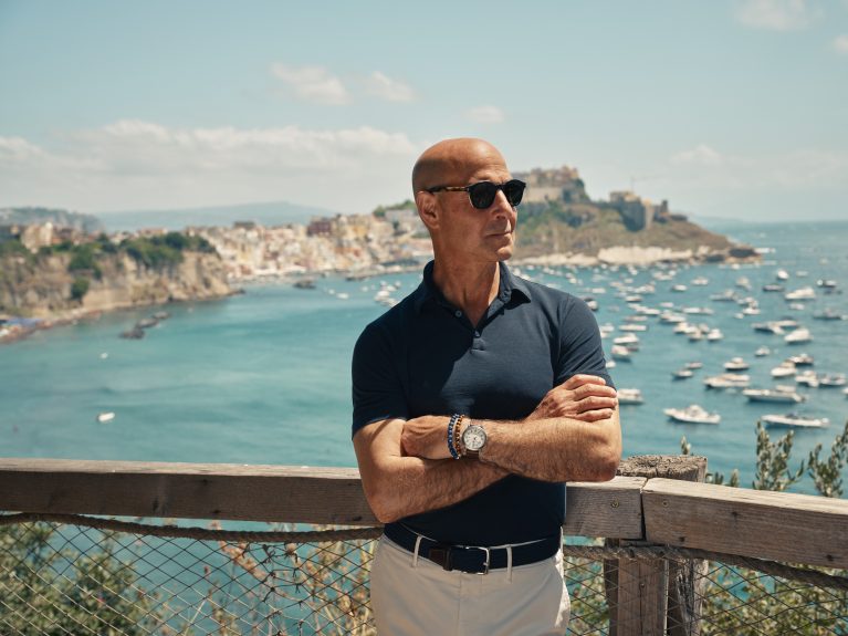 stanley-tucci-se-intoarce-in-italia:-noul-sezon-din-tucci-revine-in-italia-transforma-mancarea-in-poveste,-memorie-si-identitate.-cand-il-vezi-pe-national-geographic