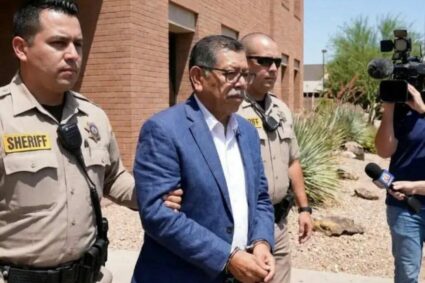 fostul-sef-al-politiei-din-sinaloa,-in-fata-instantei-americane:-lua-100.000-de-dolari-pe-luna-de-la-los-chapitos”-ca-sa-avertizeze-cartelul-despre-raiduri