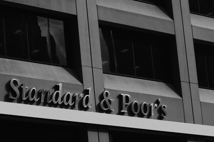 agentia-de-rating-s&p-global-avertizeaza-ca-ar-putea-reduce-ratingul-romaniei-daca-impasul-guvernamental-se-prelungeste