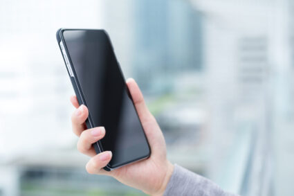 cum-sa-ti-pastrezi-smartphone-ul-in-stare-perfecta-ani-de-zile.-explicatiile-unui-expert-in-tehnologie
