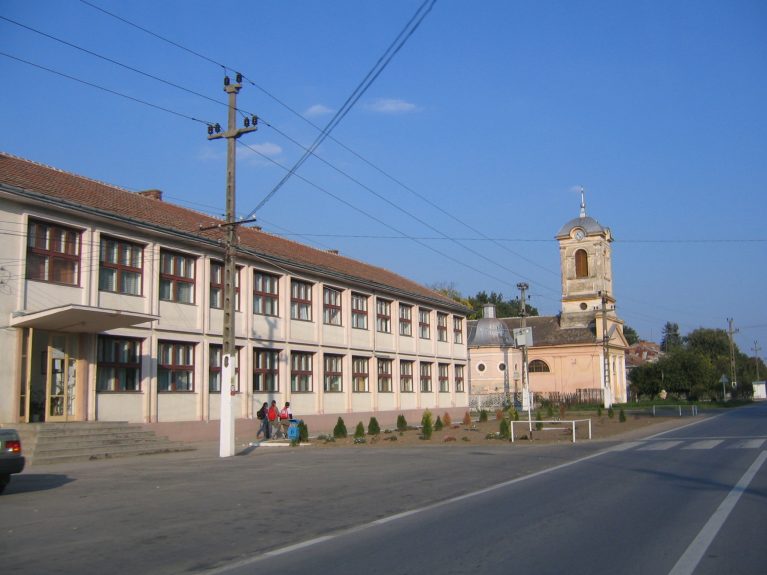 prima-comuna-din-romania-cu-incalzire-pe-apa-geotermala-localnicii-spun-ca-facturile-sunt-mai-mici.-cat-platesc-lunar-la-incalzire