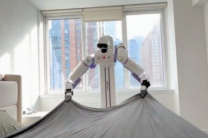 video-|-robotul-care-iti-face-patul-dimineata-si-ti-pregateste-cina.-cum-ar-putea-arata-viitorul-treburilor-casnice,-cat-de-curand