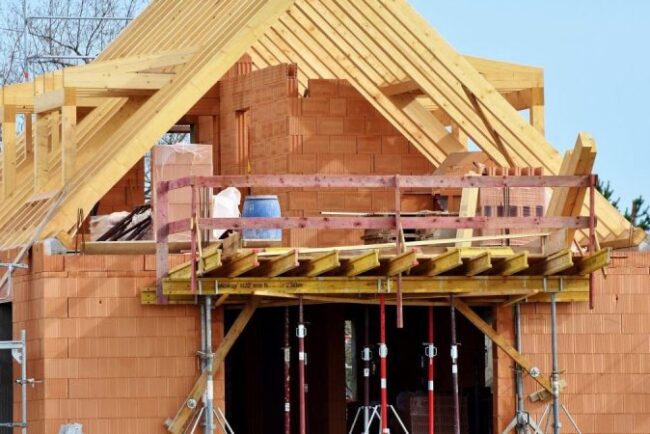 cum-sa-iti-construiesti-o-casa-cu-bani-mai-putini-in-2026.-greselile-care-iti-pot-dubla-costurile-fara-sa-iti-dai-seama