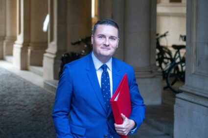 fostul-ministru-britanic-al-sanatatii-a-anuntat-ca-vrea-sa-il-inlocuiasca-pe-starmer-in-cazul-unor-alegeri-interne-din-partidul-laburist