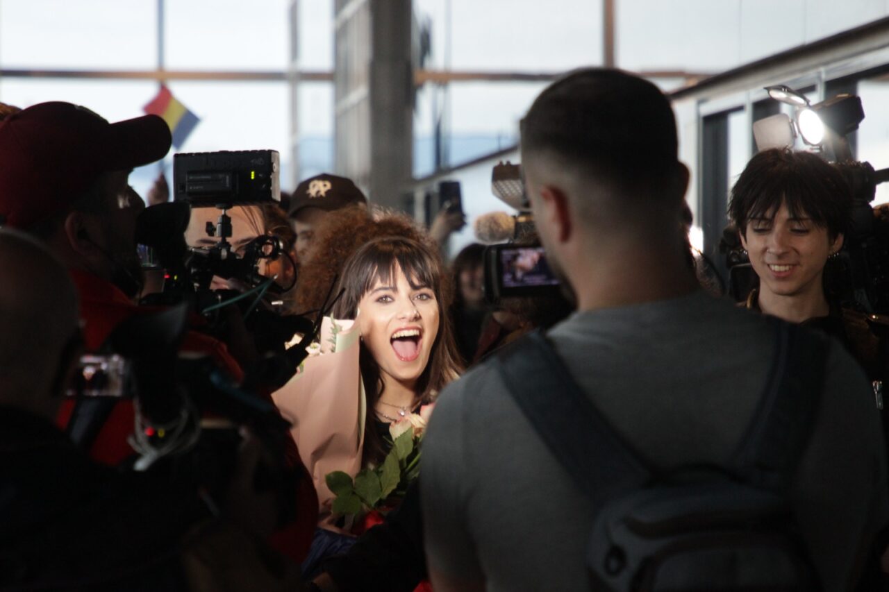 alexandra-capitanescu-a-revenit-in-romania-dupa-performanta-istorica-de-la-eurovision-2026:-suntem-castigatorii-inimilor