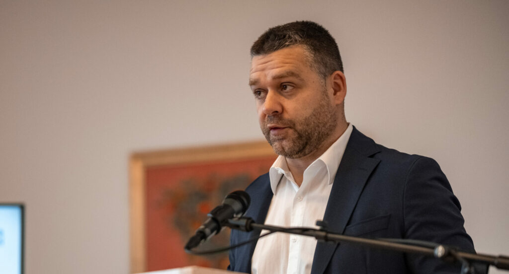 ciucu,-nervos-pe-urmatoarele-consultari:-mergem-ca-sa-avem-de-unde-sa-venim