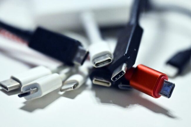 cum-verifici-daca-un-cablu-usb-c-suporta-incarcare-rapida-sau-doar-transfer-de-date.-detaliul-pe-care-multi-il-ignora
