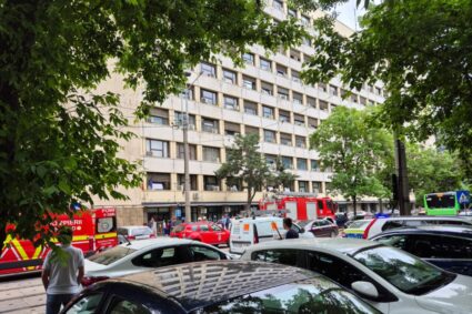 ce-a-cauzat-caderea-liftului-de-la-etajul-4-de-la-ministerul-transporturilor.-inauntru-se-aflau-sapte-persoane