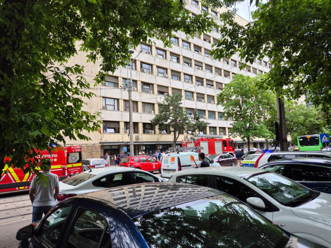 ce-a-cauzat-caderea-liftului-de-la-etajul-4-de-la-ministerul-transporturilor.-inauntru-se-aflau-sapte-persoane