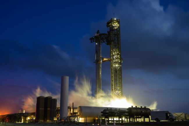 spacex-amana-lansarea-mult-asteptata-a-rachetei-starship,-un-nou-test-este-programat-vineri-noapte