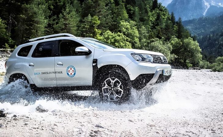 dacia-si-scutul-metalic-sub-motor:-cand-iti-poate-salva-bani-seriosi-si-cand-adauga-doar-greutate