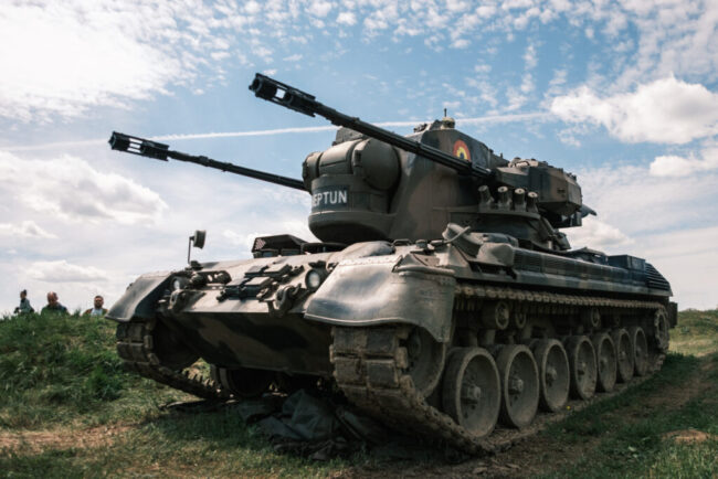 premiera-militara.-serbia-si-nato-desfasoara-exercitii-comune-la-26-de-ani-de-la-razboiul-din-kosovo