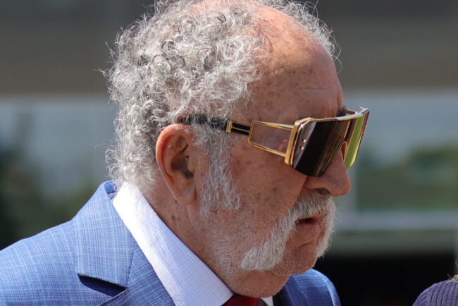 ion-tiriac-s-a-trezit-intr-o-situatie-limita-si-risca-sa-piarda-licenta