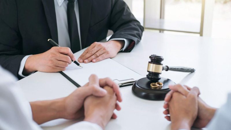 conventie-matrimoniala-sau-contract-prenuptial?-ce-spun-avocatii-despre-protejarea-bunurilor-in-timpul-casniciei
