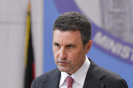 tanczos-barna:-nu-ne-mai-permitem-salarii-la-stat-peste-cele-din-privat.-nu-exista-alta-cale