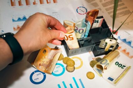 cumparaturile-la-care-au-inceput-sa-renunte-romanii-din-cauza-scumpirilor.-schimbare-majora-in-obiceiurile-de-consum-ale-populatiei