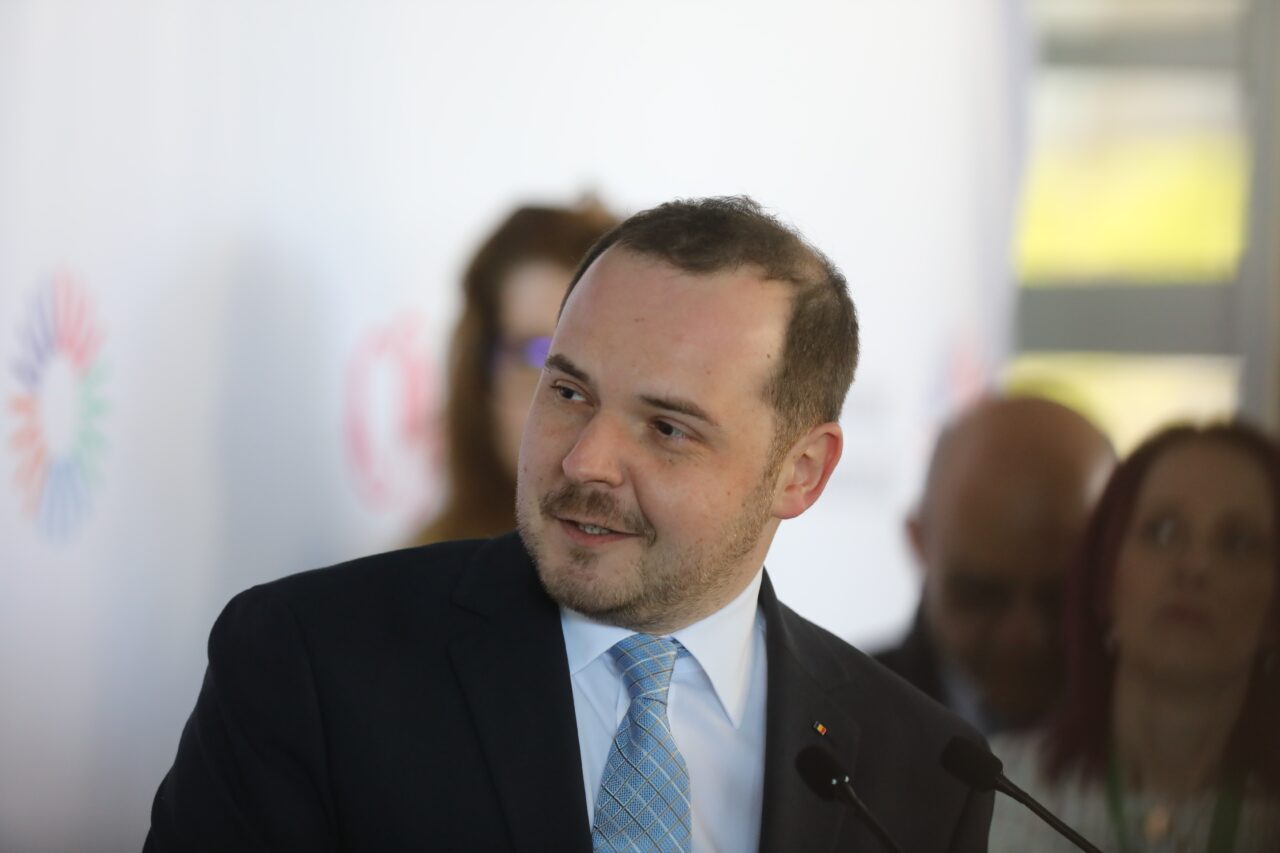 alexandru-rogobete-respinge-dezinformarea-si-anunta-ca-ministerul-finantelor-a-transferat-contributia-de-1,2-mld.-lei-de-la-bugetul-de-stat-pentru-spitalele-construite-prin-pnrr