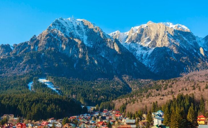 minivacanta-de-rusalii-2026-aduce-preturi-mai-mari-pe-valea-prahovei.-cat-costa-acum-o-camera-in-sinaia,-busteni-sau-predeal