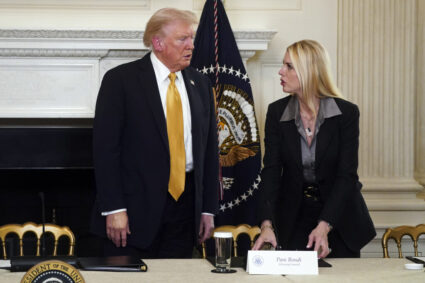 pam-bondi,-fost-procuror-general-al-sua,-diagnosticata-cu-cancer