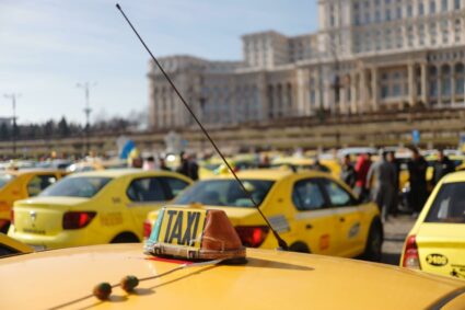 taxi-cartel-pe-otopeni.consiliul-concurentei-a-amendat-cotar-si-18-companii-care-s-au-asociat-ca-sa-elimine-de-pe-piata-un-operator-de-transport-care-opera-aeroport