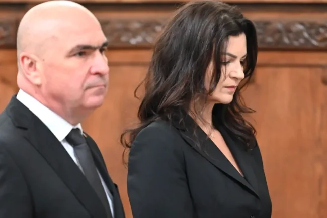 premierul-demis-ilie-bolojan,-declaratie-surprinzatoare-despre-viata-personala:-sotia-mea-vorbeste-cu-ea…