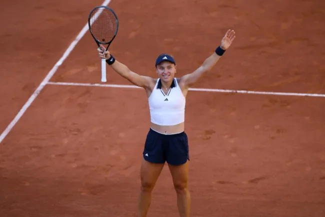 se-iubeste-cu-antrenorul-ei-si-a-facut-dezvaluirea-bomba-dupa-victoria-carierei-la-roland-garros