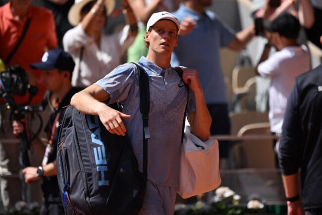 jannik-sinner,-eliminare-socanta-la-roland-garros!-cine-a-produs-surpriza-anului-in-tenis