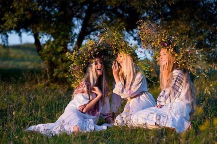 traditii,-superstitii-si-obiceiuri-vechi-de-rusalii-2026-care-inca-se-pastreaza-in-satele-din-romania