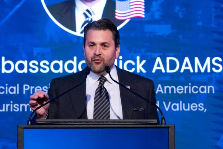 nick-adams:-imi-doresc-ca-romanii-sa-se-indragosteasca-de-america-cunoscand-o-direct,-asa-cum-si-eu-m-am-indragostit-de-tara-si-de-poporul-d-voastra