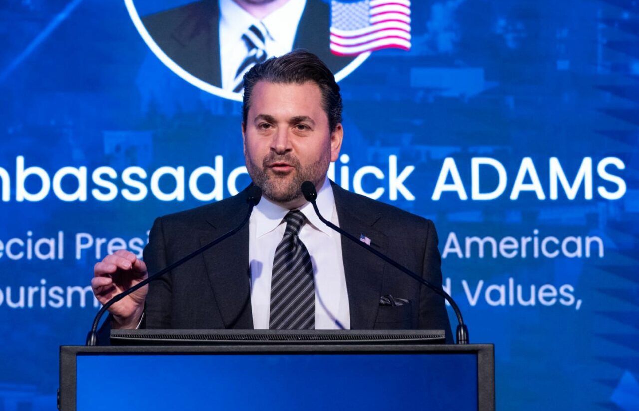 nick-adams:-imi-doresc-ca-romanii-sa-se-indragosteasca-de-america-cunoscand-o-direct,-asa-cum-si-eu-m-am-indragostit-de-tara-si-de-poporul-d-voastra