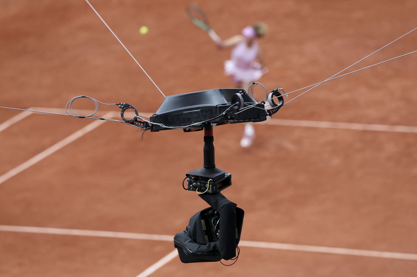 cine-transmite-la-tv-sorana-cirstea-–-mirra-andreeva