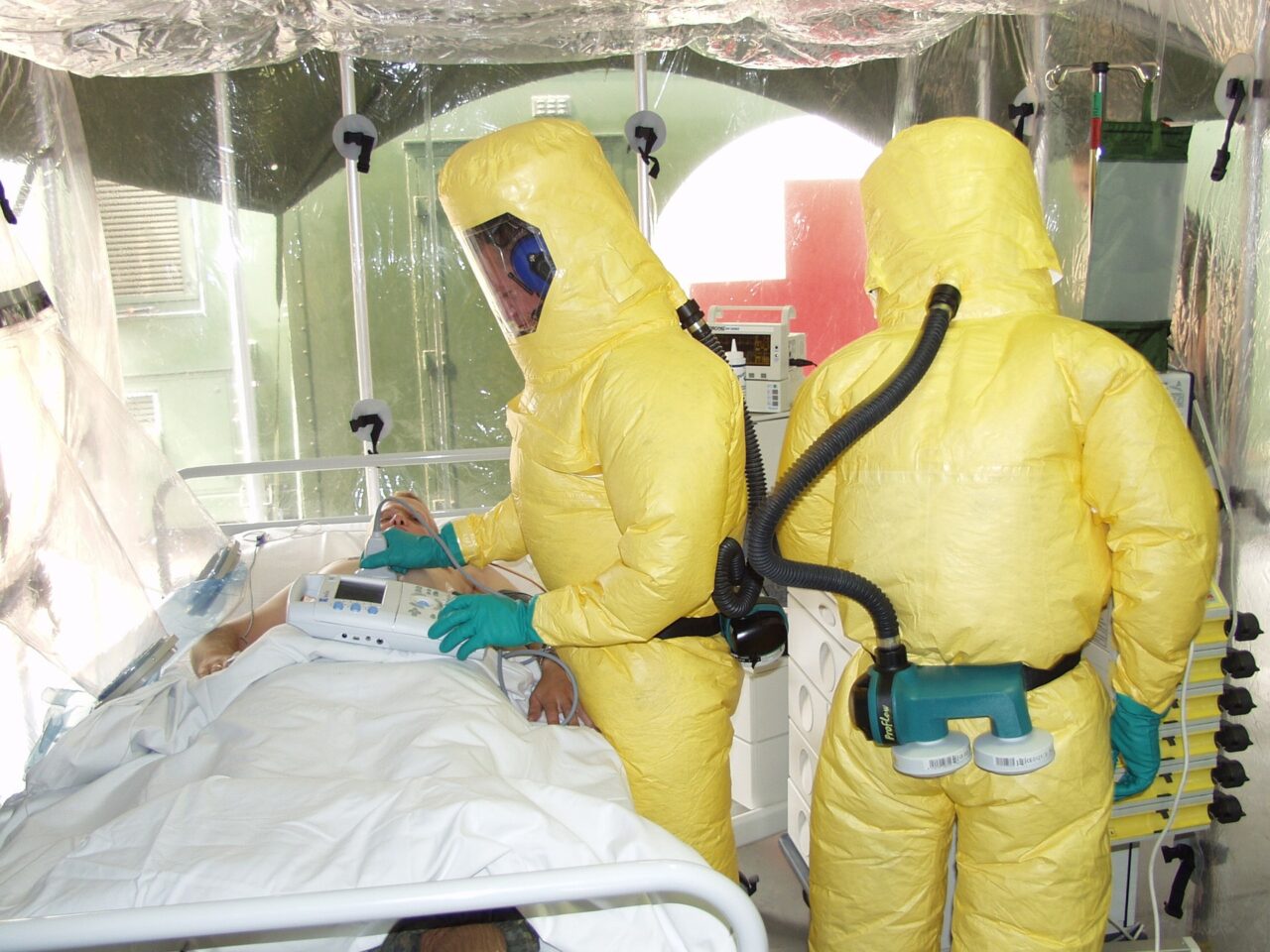 alerta-sanitara:-ebola-se-raspandeste-necontrolat-de-luni-de-zile.-pacientul-0-a-fost-identificat-inca-din-ianuarie-2026