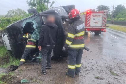 accident-la-suceava,-cu-implicarea-unui-microbuz-din-republica-moldova.-cinci-persoane-au-avut-nevoie-de-ingrijiri-medicale