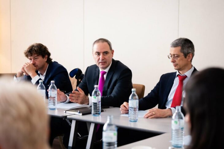 alexandru-nazare,-discutii-la-viena-cu-investitorii:-romania-poate-aspira-la-imbunatatirea-ratingului-de-tara