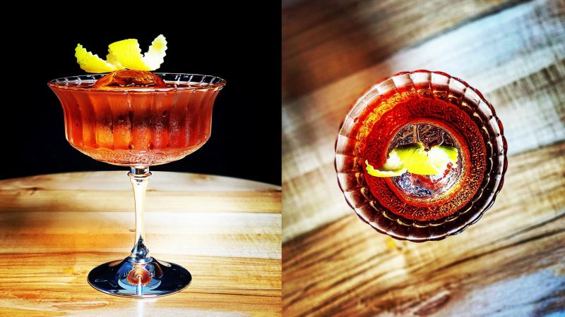 cum-faci-un-cocktail-clasic-cu-whiskey-de-secara-si-cognac-–-vieux-carre-spune-o-poveste-de-aproape-90-de-ani