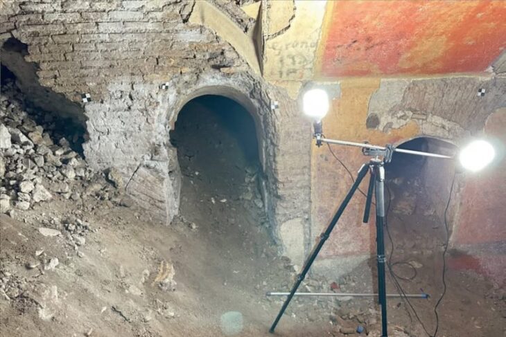 elevii-unui-liceu-au-descoperit-o-comoara-istorica-sub-sala-de-sport-vila-romana-veche-de-1.800-de-ani-era-ascunsa-in-roma