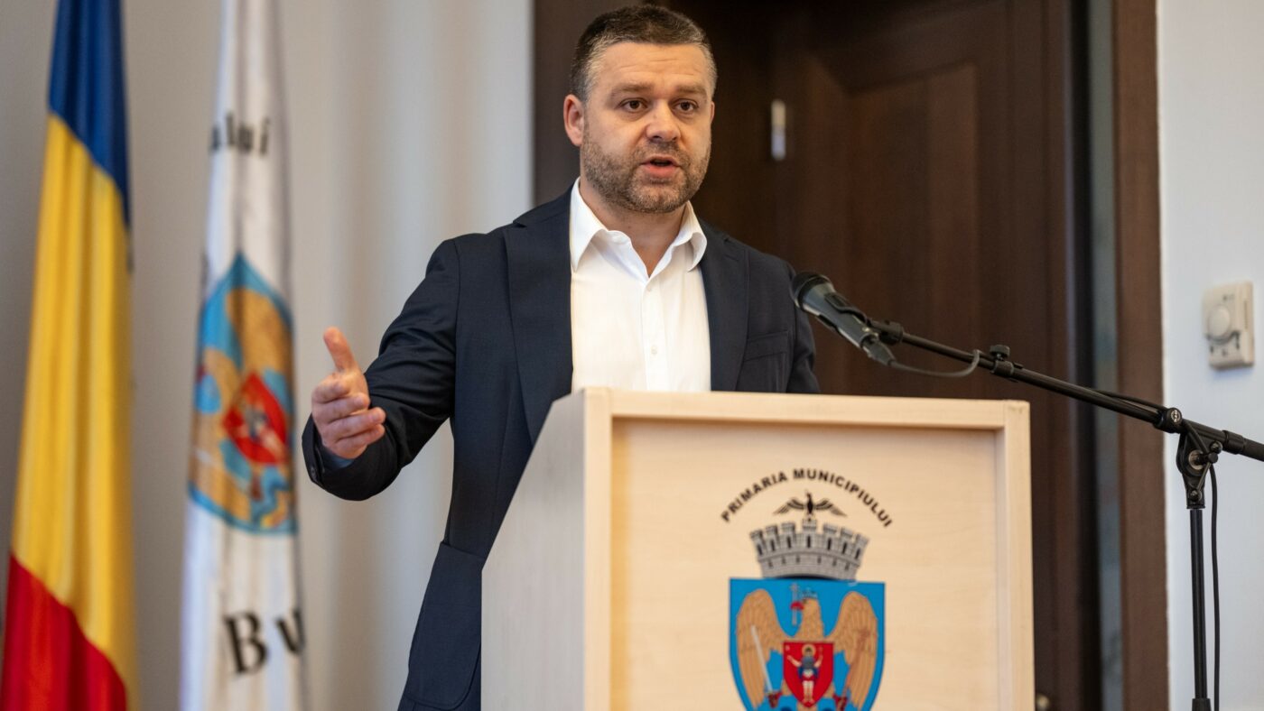 mesaj-direct-pentru-ciucu.-sa-le-cerem-ungurilor-sala-veche!-e-o-rusine-colosala-pentru-bucuresti