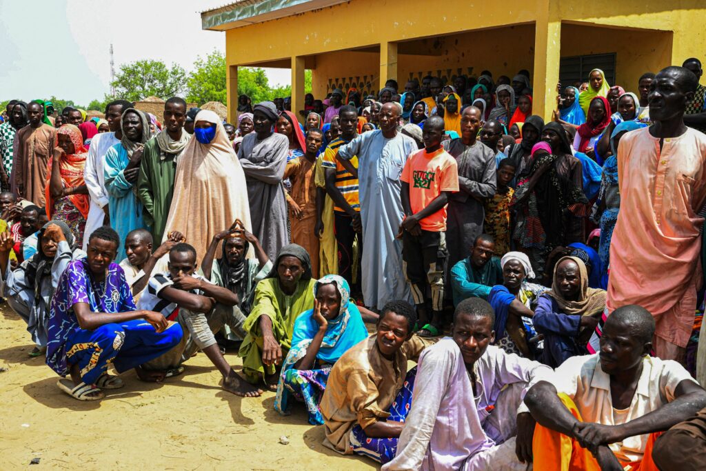 armata-nigeriana-a-eliberat-360-oameni-rapiti-de-boko-haram