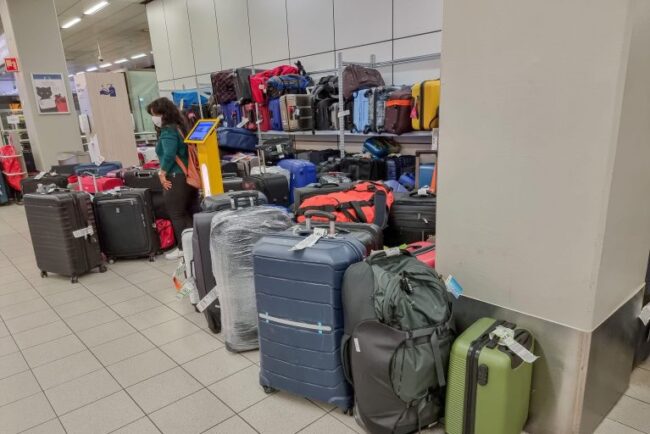 ce-se-intampla-cu-bagajele-nerevendicate-de-pe-aeroportul-otopeni.-cat-timp-sunt-pastrate-si-ce-se-intampla-cu-ele-dupa-un-an