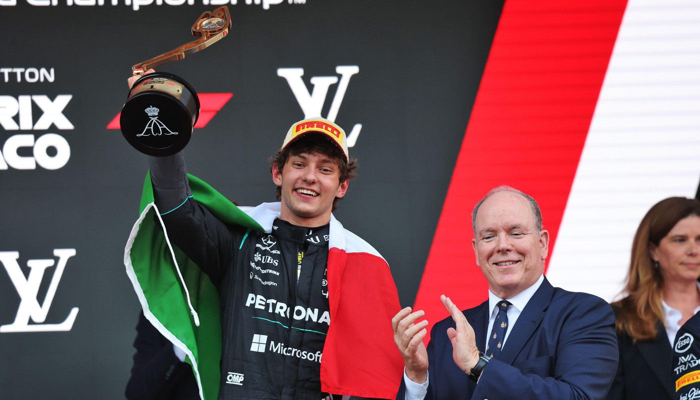kimi-antonelli,-victorie-fabuloasa-in-mp-de-formula-1-de-la-monaco!-podium-surprinzator-si-abandonuri-de-rasunet