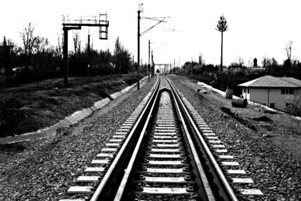 galerie-foto:-ce-a-aparut-pe-afisajul-unui-tren-de-pe-ruta-iasi-barlad.-adrian-covasnianu:-exact-ce-ar-trebui-sa-arate…