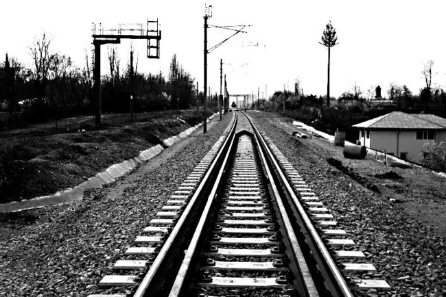 galerie-foto:-ce-a-aparut-pe-afisajul-unui-tren-de-pe-ruta-iasi-barlad.-adrian-covasnianu:-exact-ce-ar-trebui-sa-arate…