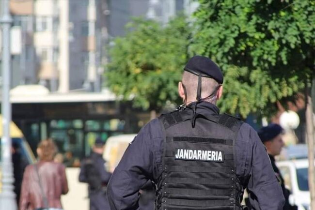 un-jandarm-i-a-scos-noua-dinti-unui-sofer-beat-la-sectie.-ce-pedeapsa-va-suporta-omul-legii