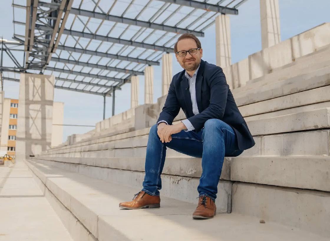 fritz-vs.-simonis,-disputa-politico-vestimentara:-poate,-totusi,-are-dreptate-domnul-simonis,-oamenii-pot-sa-deosebeasca-politicienii-dupa-pantofi