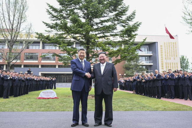 xi-jinping-anunta-un-consens-important-cu-coreea-de-nord-in-urma-vizitei-liderului-chinez-la-phenian