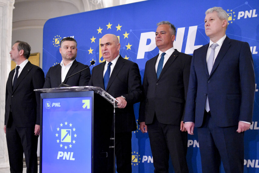 conducerea-pnl-se-reuneste-joi-in-sedinta-biroului-politic-national-/-sunt-invitati-sa-participe-si-parlamentarii-si-primarii-de-municipiu-resedinta-de-judet
