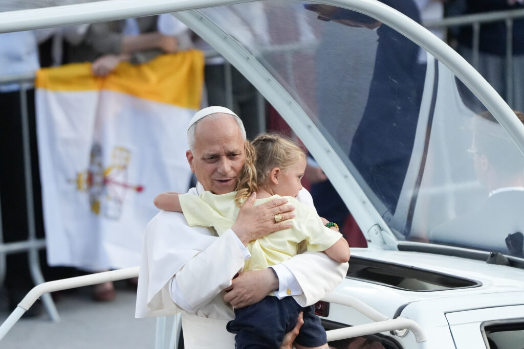 papa-leon-al-xiv-lea,-mesaj-puternic-in-insulele-canare-despre-drama-migrantilor:-nu-ne-putem-obisnui-sa-numaram-mortii