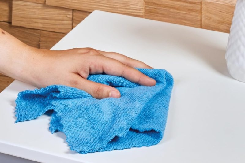 culorile-lavetelor-din-microfibra-nu-sunt-intamplatoare.-care-trebuie-folosita-in-baie,-bucatarie-sau-dormitor