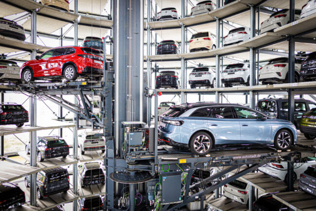 concedieri-masive-anuntate-de-o-mare-companie-auto-19.000-de-locuri-de-munca-vor-fi-eliminate-pana-la-sfarsitul-anului-2026