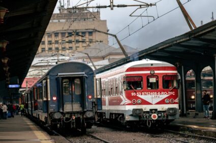 cfr-calatori-lanseaza-trenurile-soarelui-2026.-in-ce-perioada-circula-trenurile